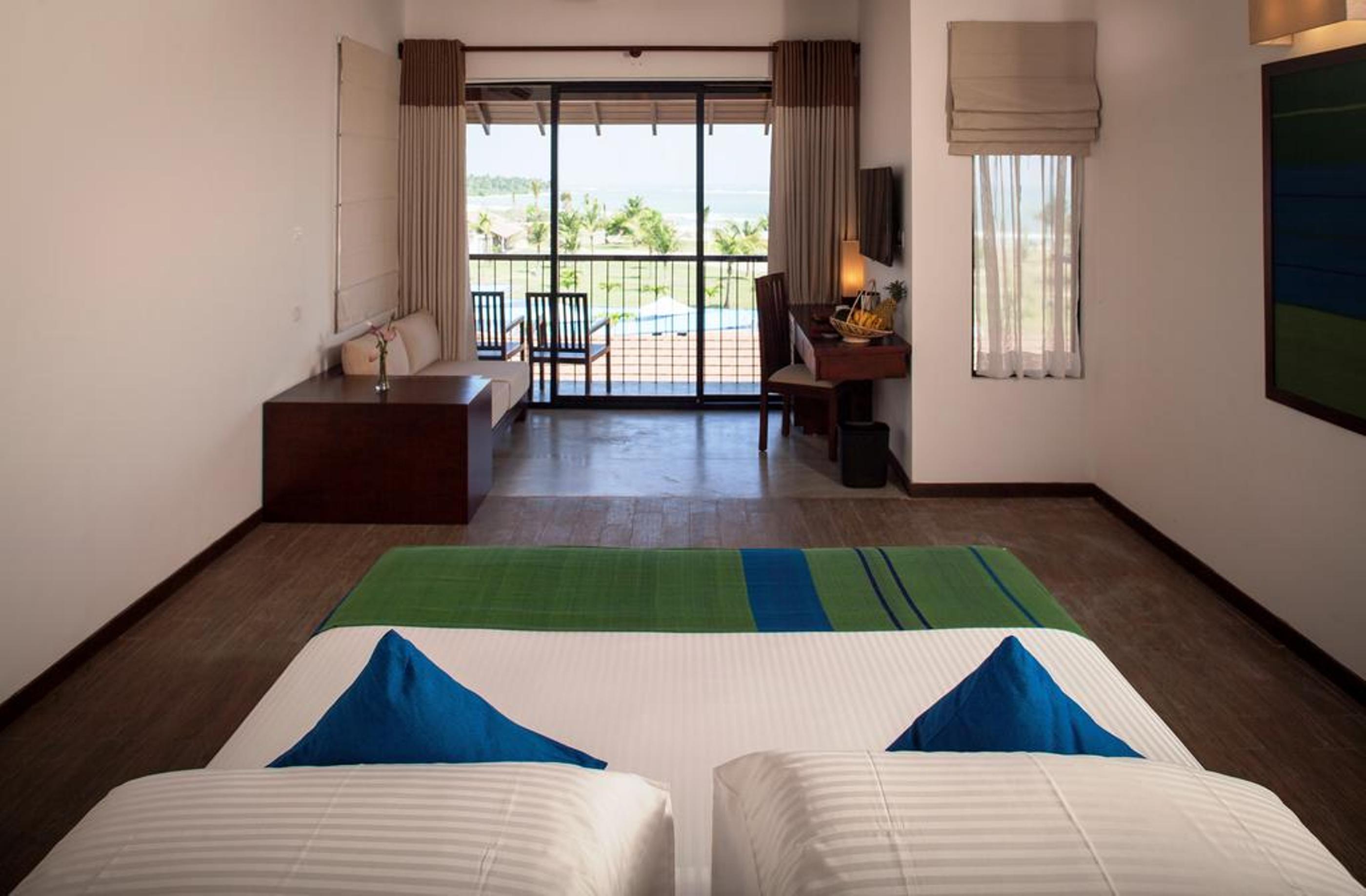The Calm Resort & Spa Passikudah Exterior foto