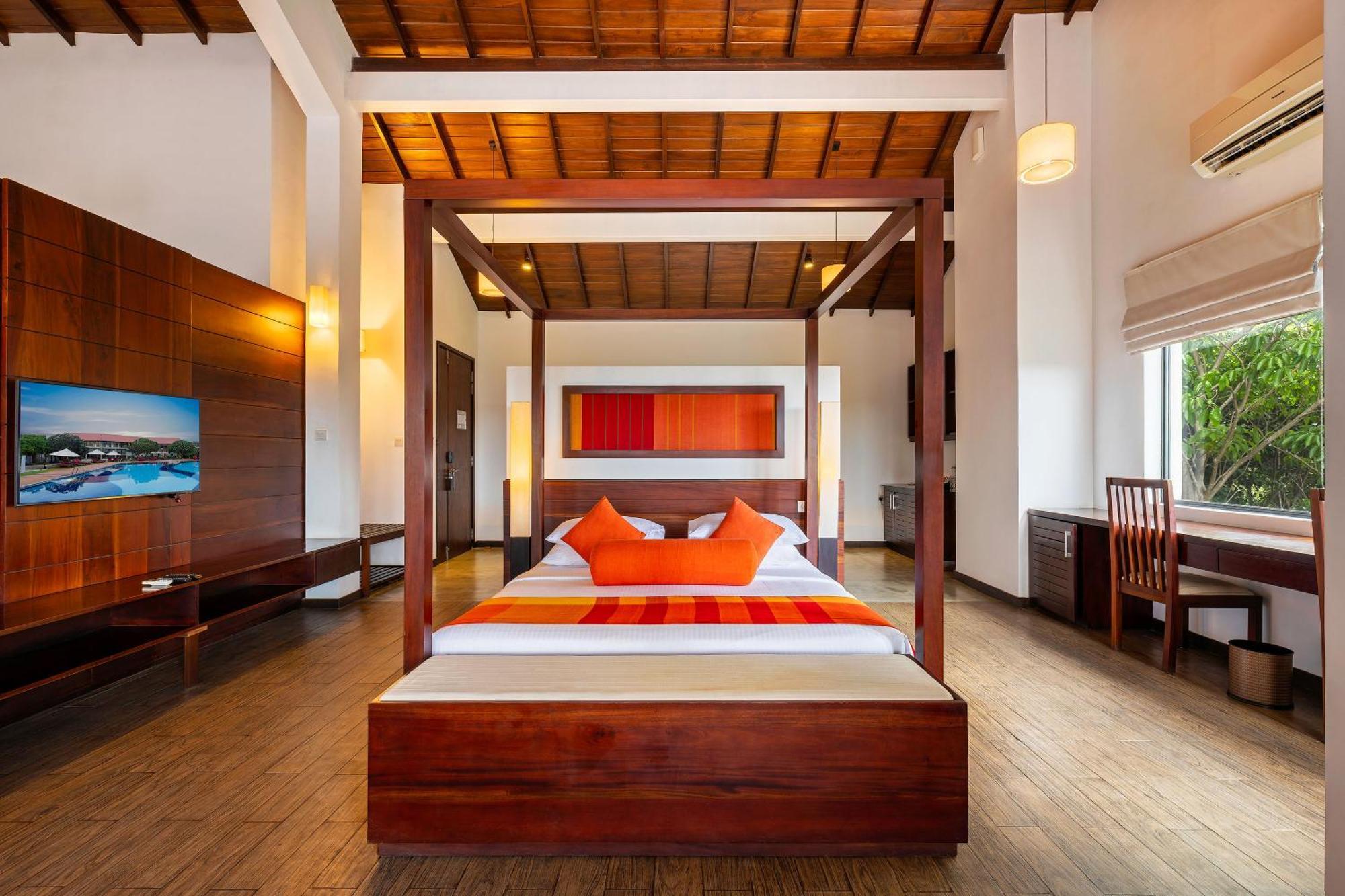The Calm Resort & Spa Passikudah Quarto foto