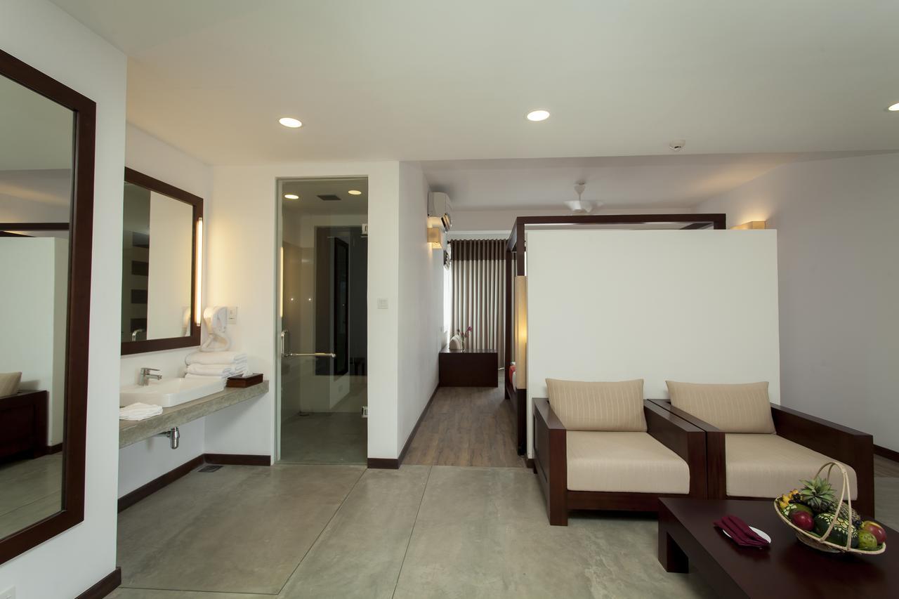 The Calm Resort & Spa Passikudah Exterior foto