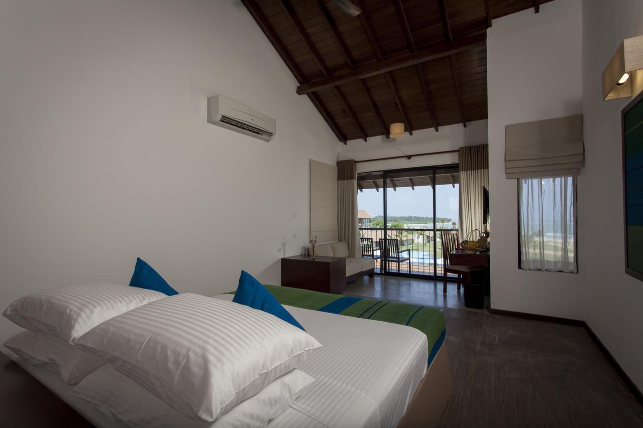 The Calm Resort & Spa Passikudah Exterior foto