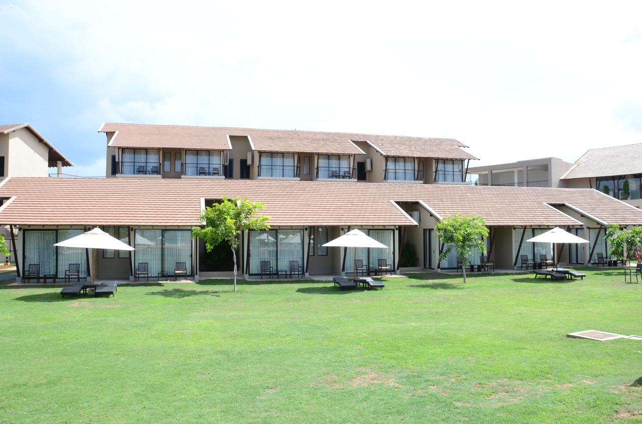The Calm Resort & Spa Passikudah Exterior foto